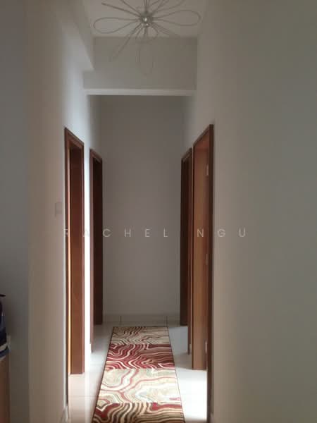 Condominium for Sale at Sri Putramas III / Royal Regent - Rachel Ngu - Corridor - PropertyGuru.com.my