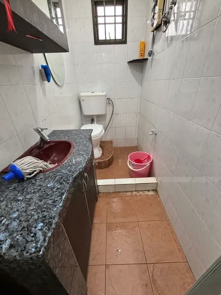 Permas Jaya untuk Untuk Dijual - RM 448,000, Mac 2026 - Bathroom - PropertyGuru.com.my