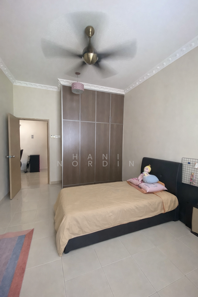 Bandar Baru Bangi, Seksyen 7 untuk Untuk Dijual - RM 610,000, Feb 2026 - Bedroom - PropertyGuru.com.my