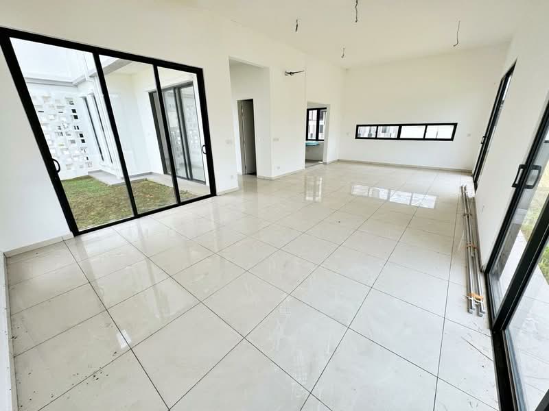 Bungalow for Sale in Bandar Baru Bangi (Selangor) - Mohd Faizal - Living Room - PropertyGuru.com.my