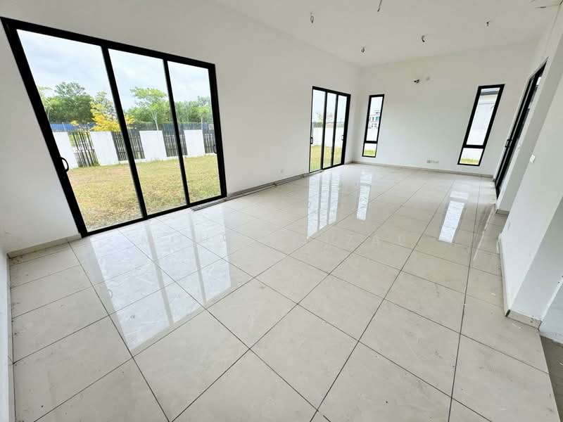 Bungalow for Sale in Bandar Baru Bangi (Selangor) - Mohd Faizal - Living Room - PropertyGuru.com.my