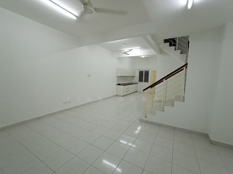 Bayu Heights untuk Untuk Disewa - RM 1,800 /bulan, Feb 2026 - Kitchen - PropertyGuru.com.my