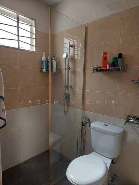 2.5-storey Terraced House for Sale in Laman Rimbunan (Kepong) - Jasemin Chia - Bathroom - PropertyGuru.com.my