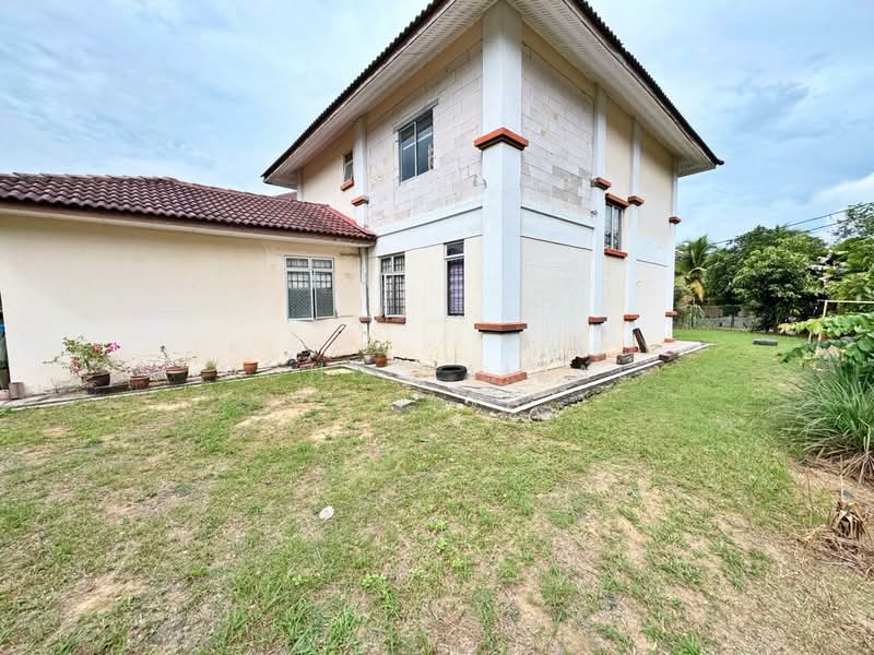 Bungalow for Sale in Nilai (Negeri Sembilan) - Mohd Faizal - Exterior - PropertyGuru.com.my