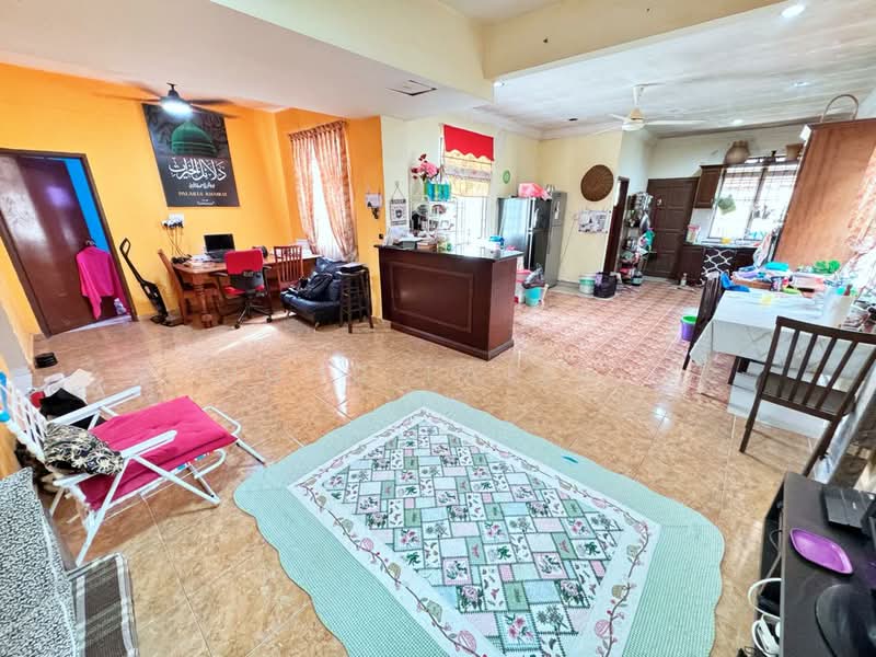 Bungalow for Sale in Nilai (Negeri Sembilan) - Mohd Faizal - Living Room - PropertyGuru.com.my