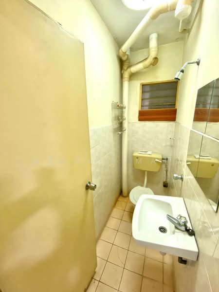 Impian Apartment untuk Untuk Dijual - RM 240,000, Feb 2026 - Bathroom - PropertyGuru.com.my