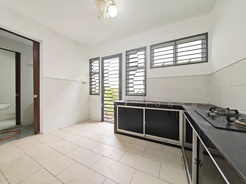 2-storey Terraced House for Sale in Kota Kemuning (Shah Alam) - Chow Kok Toong - Kitchen - PropertyGuru.com.my