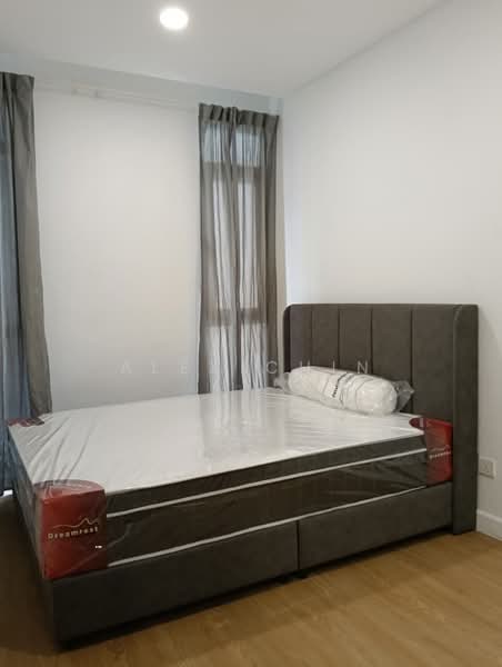 Kondominium untuk Disewa di Vivo Residential Suites - Alex Chin - Bedroom - PropertyGuru.com.my