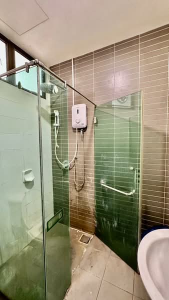 Palazio untuk Untuk Disewa - RM 1,300 /bulan, Mac 2026 - Bathroom - PropertyGuru.com.my