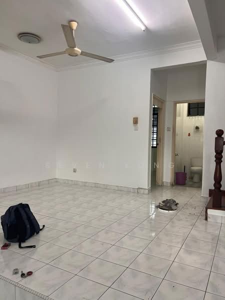 2-storey Terraced House for Sale in Taman Perling (Perling) - Seven Kong - Living Room - PropertyGuru.com.my