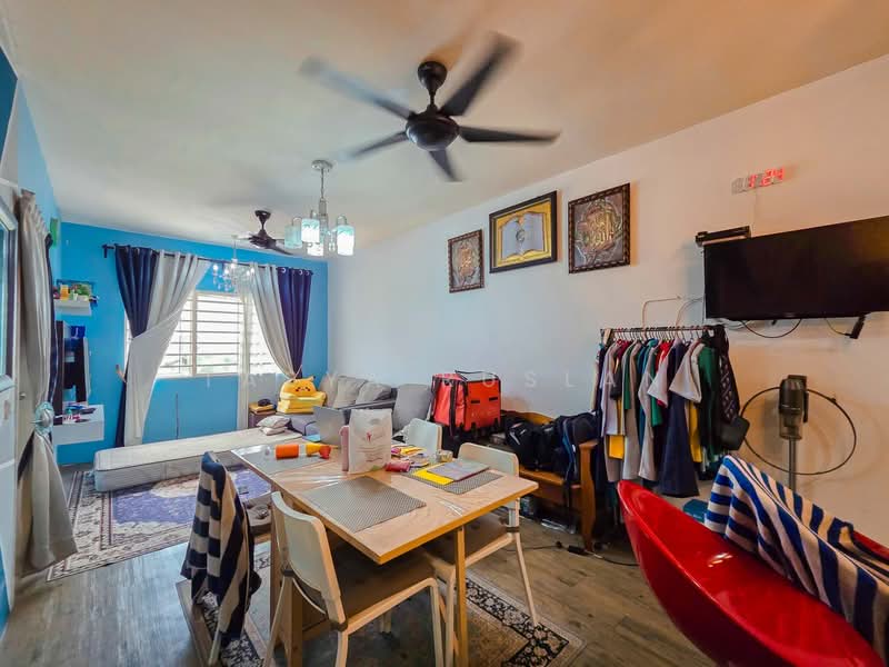 Apartment for Sale at Simfoni @ Eco Majestic - Tasya Ruslan - Living Room - PropertyGuru.com.my