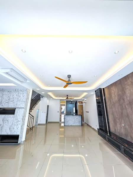 2-storey Terraced House for Rent in Cyberjaya (Selangor) - Eryna Sairy - Living Room - PropertyGuru.com.my