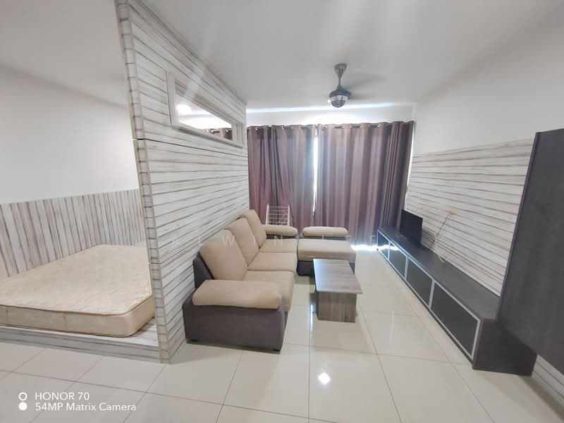Servis Apartment untuk Disewa di Trefoil @ Setia City - Alwin Lee - Living Room - PropertyGuru.com.my