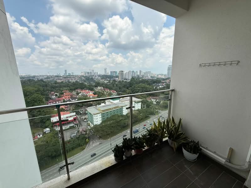 Bay Point @ Country Garden Danga Bay untuk Untuk Disewa - RM 2,100 /bulan, Mac 2026 - Balcony - PropertyGuru.com.my