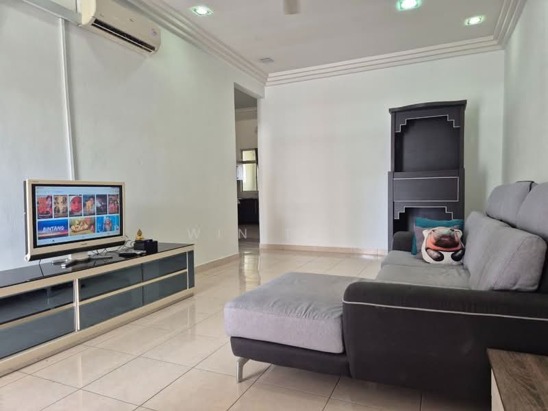 1-storey Terraced House for Rent in Bukit Indah (Iskandar Puteri (Nusajaya)) - Win Tan - Living Room - PropertyGuru.com.my