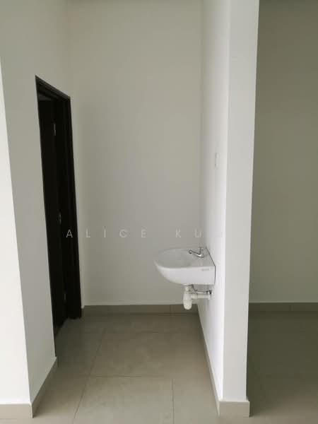 Service Residence for Sale at Avenue Crest - Alice Kuon - Interior - PropertyGuru.com.my