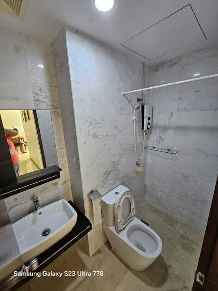 Silverscape Residences untuk Untuk Dijual - RM 350,000, Feb 2026 - Bathroom - PropertyGuru.com.my