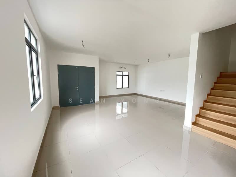 2.5-storey Terraced House for Sale in Batu Caves (Selangor) - Sean Yong - Living Room - PropertyGuru.com.my