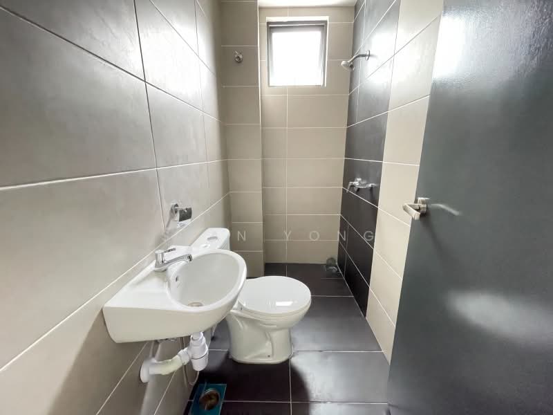2.5-storey Terraced House for Sale in Batu Caves (Selangor) - Sean Yong - Bathroom - PropertyGuru.com.my
