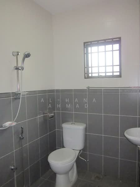 Bungalow for Sale in Ipoh (Perak) - Al-Hana Ahmad - Bathroom - PropertyGuru.com.my