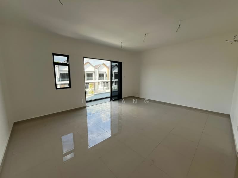 2-storey Terraced House for Sale in Bandar Dato Onn (Tebrau) - Le Yang - Living Room - PropertyGuru.com.my