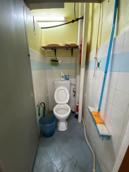 Permas Jaya untuk Untuk Disewa - RM 900 /bulan, Feb 2026 - Bathroom - PropertyGuru.com.my