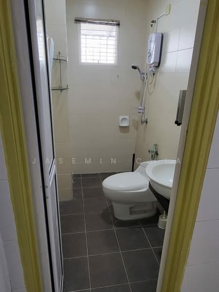 Taman Fadason untuk Untuk Dijual - RM 1,500,000, Feb 2026 - Bathroom - PropertyGuru.com.my