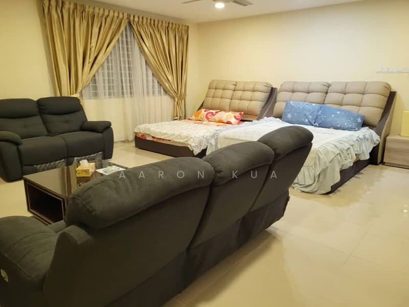 3-storey Terraced House for Sale in Kajang (Selangor) - Aaron Kua - Living Room - PropertyGuru.com.my
