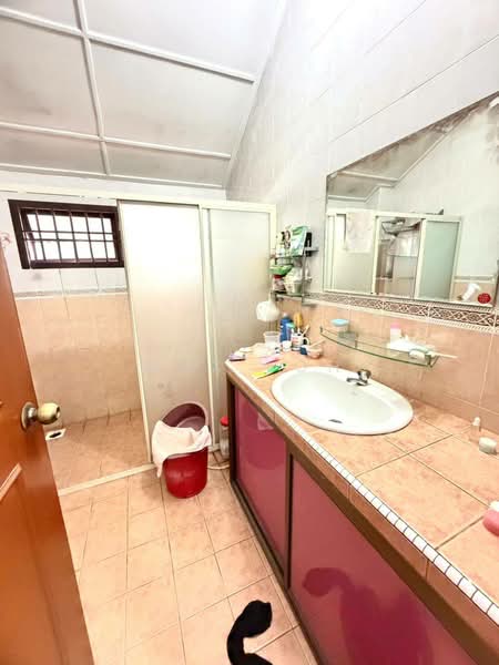 Semi-Detached House for Sale in Taman Perling (Perling) - Max Loh - Bathroom - PropertyGuru.com.my