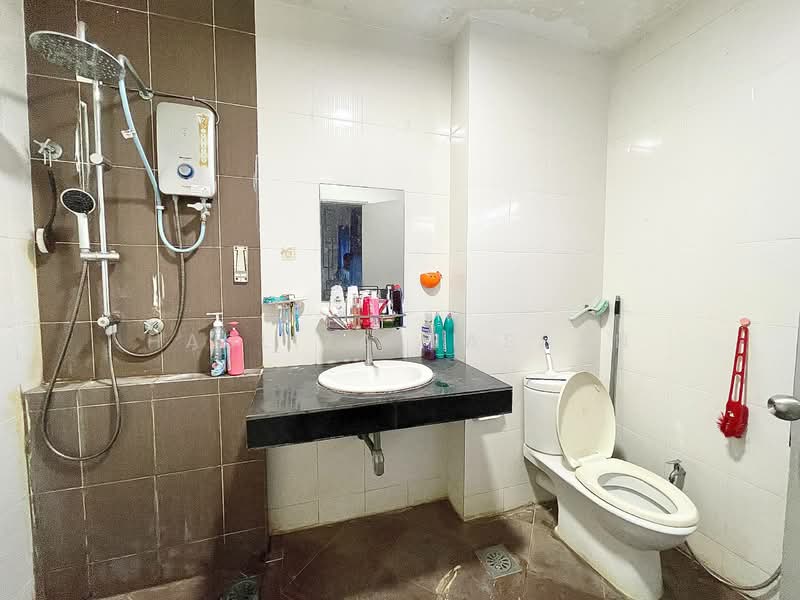 2-storey Terraced House for Sale in S2 Heights (Seremban 2) - Hasliza Hassan - Bathroom - PropertyGuru.com.my