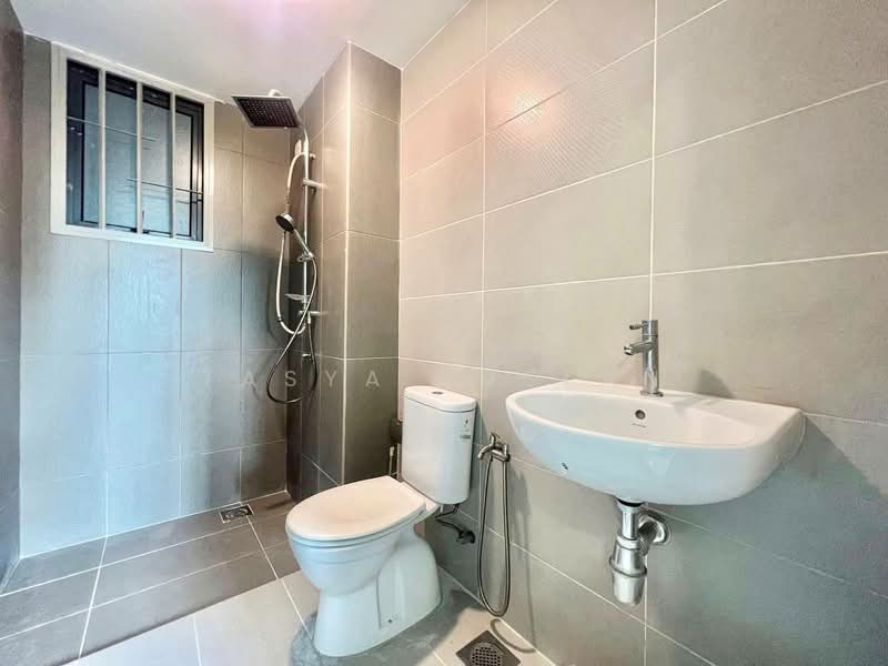 Service Residence for Sale at Almyra Residences - Tasya Ruslan - Bathroom - PropertyGuru.com.my