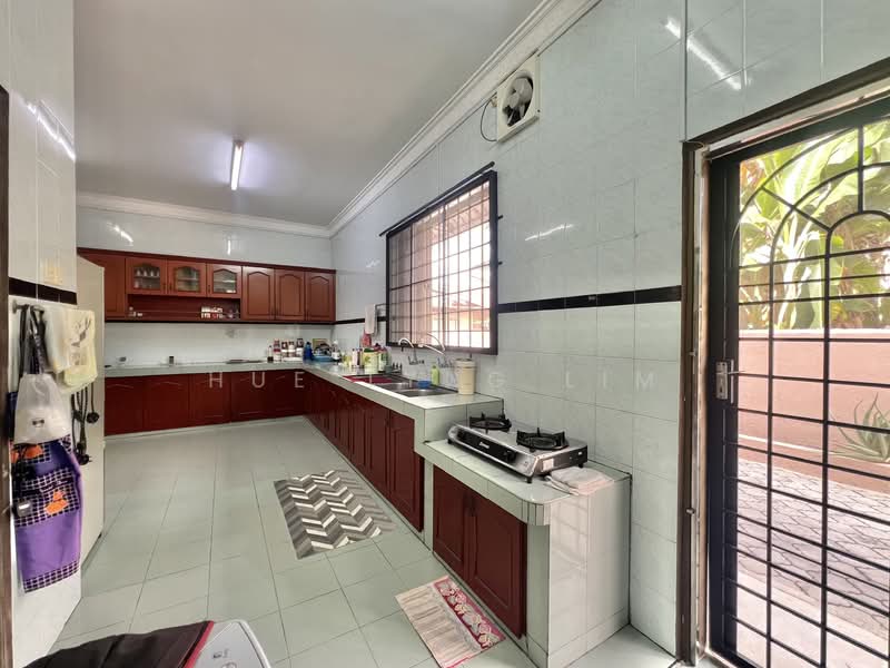Bungalow for Sale in Tangkak (Johor) - Hue Tyng Lim - Kitchen - PropertyGuru.com.my