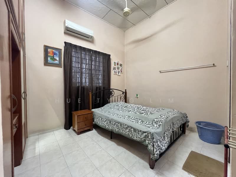 Bungalow for Sale in Tangkak (Johor) - Hue Tyng Lim - Bedroom - PropertyGuru.com.my