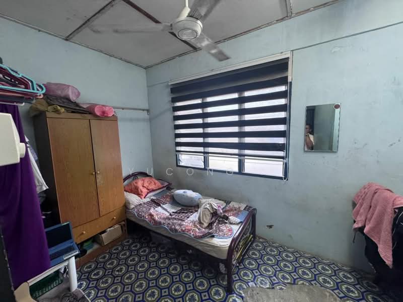 2-storey Terraced House for Sale in Taman Johor Jaya (Johor Bahru) - Yucong . - Bedroom - PropertyGuru.com.my