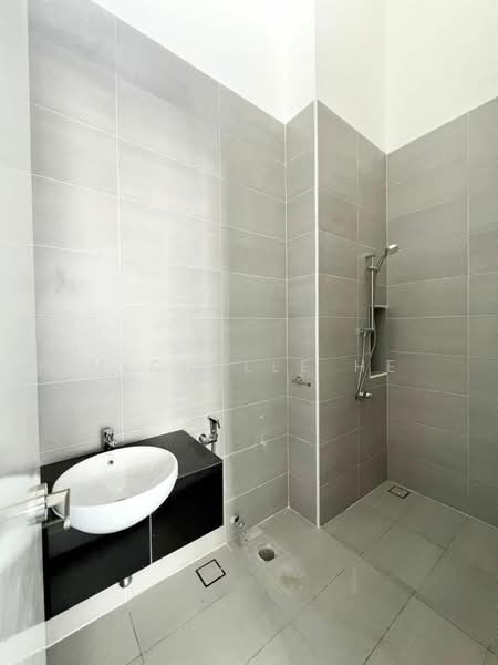 Semi-Detached House for Sale in Taman Ekoflora (Johor Bahru) - Michelle He - Bathroom - PropertyGuru.com.my