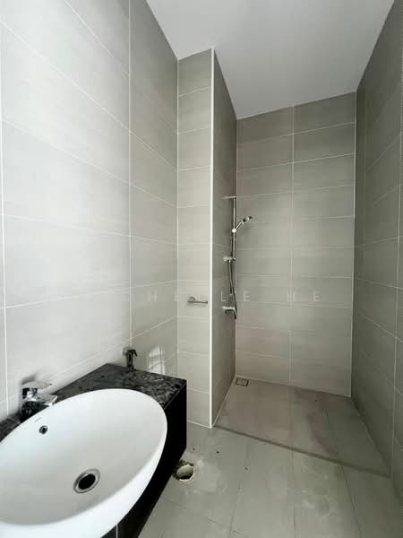 Semi-Detached House for Sale in Taman Ekoflora (Johor Bahru) - Michelle He - Bathroom - PropertyGuru.com.my