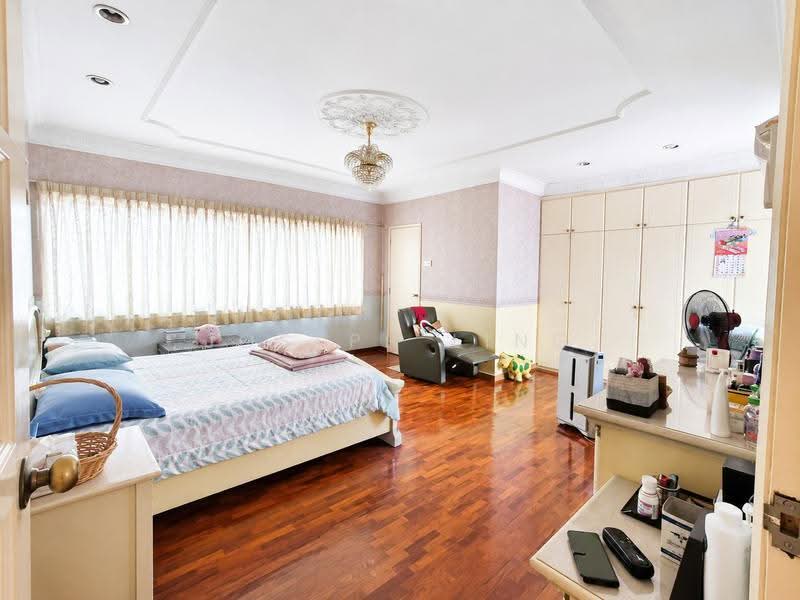 Semi-Detached House for Sale in SS 21, Damansara Utama (Petaling Jaya) - Joseph Ling - Bedroom - PropertyGuru.com.my