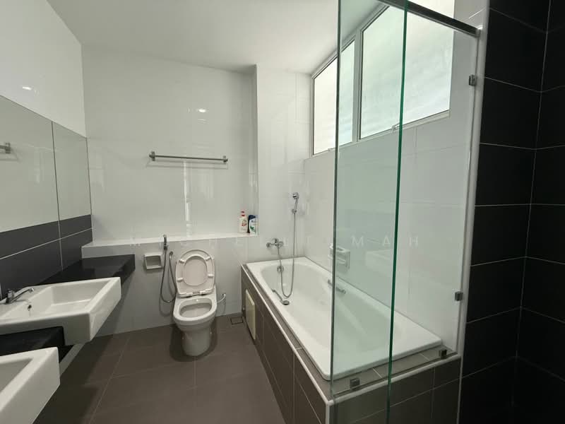 Semi-Detached House for Sale in Setia Pearl Island (Bayan Lepas) - Michelle Mah - Bathroom - PropertyGuru.com.my