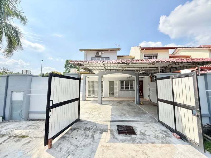 1.5-storey Terraced House for Sale in Bandar Bukit Raja (Klang) - Akramin Firdaus Bin Mokhtar - Exterior - PropertyGuru.com.my