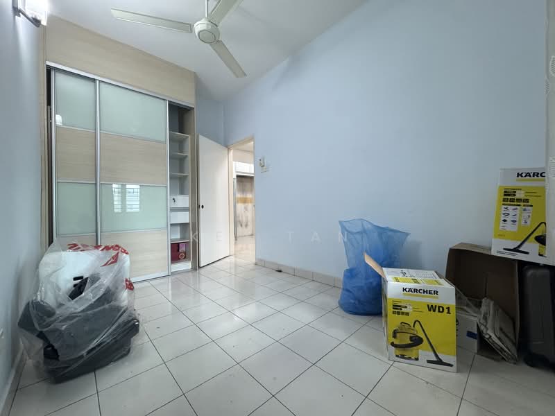 2.5-storey Terraced House for Sale in Seri Kembangan (Selangor) - KEN TAN - PropertyGuru.com.my