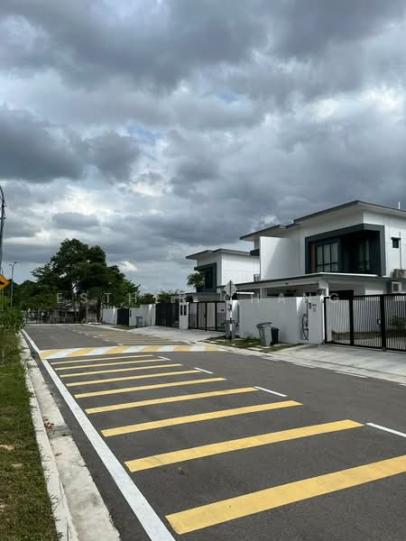 Cluster House for Sale in Iskandar Puteri (Nusajaya) (Johor) - Esther Chang - Exterior - PropertyGuru.com.my