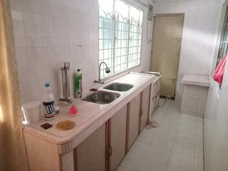 Rumah Bandar untuk Dijual di Taman Saga (Ampang) - Raymond Siow - Kitchen - PropertyGuru.com.my