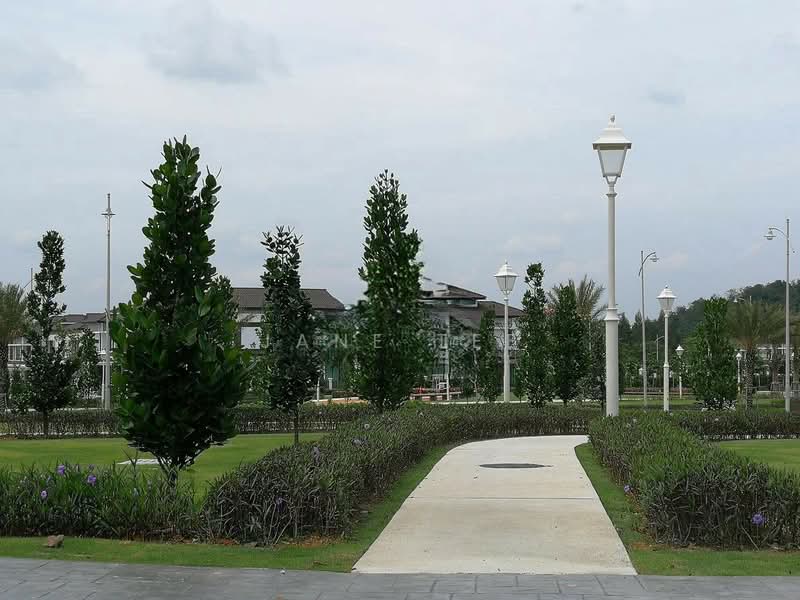 Semi-Detached House for Sale in Eco Majestic (Semenyih) - Jane Tee - Exterior - PropertyGuru.com.my