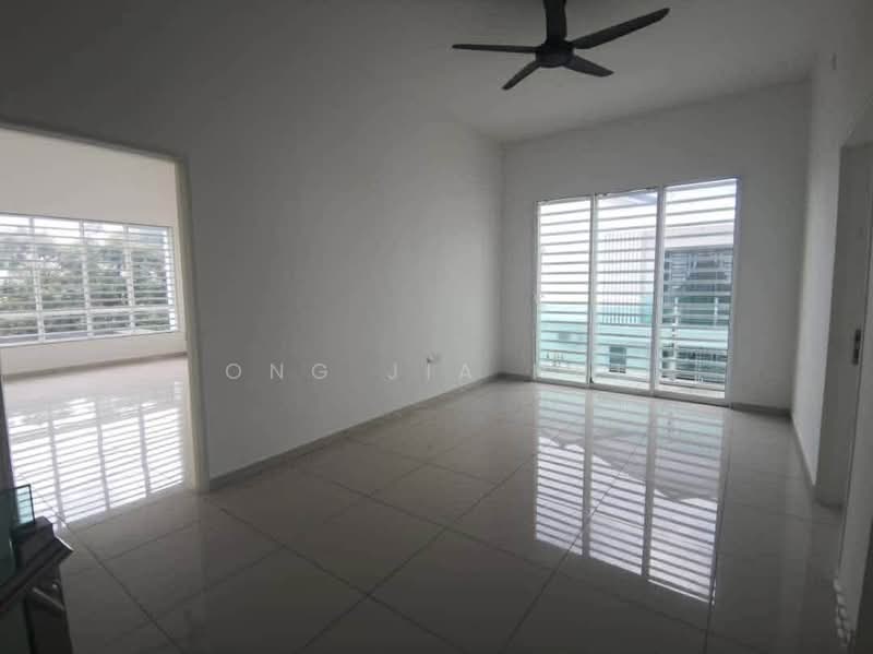 2-storey Terraced House for Sale in Bandar Sri Sendayan (Negeri Sembilan) - Ong Jia Hui - Living Room - PropertyGuru.com.my