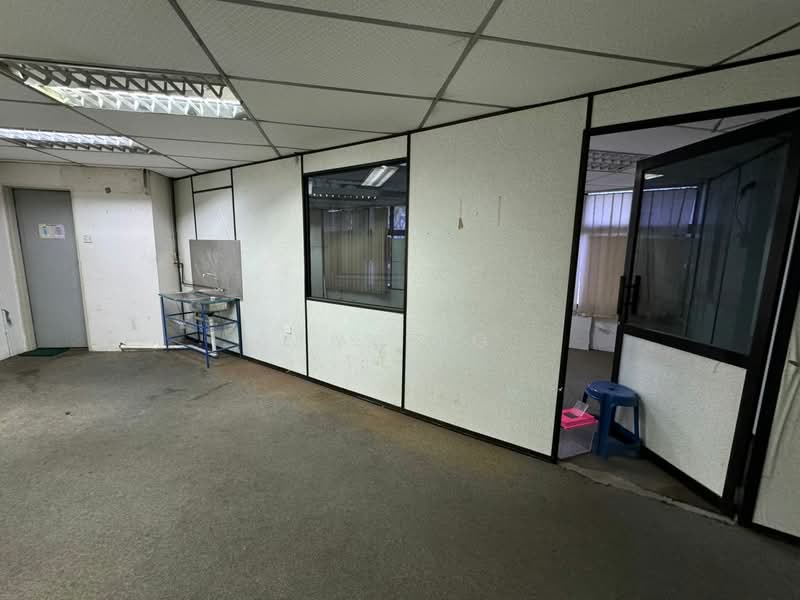 Warehouse for Rent in Batu Maung (Penang) - Max Ng - Interior - PropertyGuru.com.my