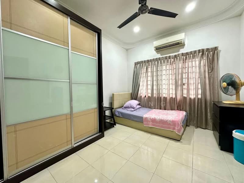 2-storey Terraced House for Sale in Permas Jaya (Johor) - Eric Wong - Bedroom - PropertyGuru.com.my