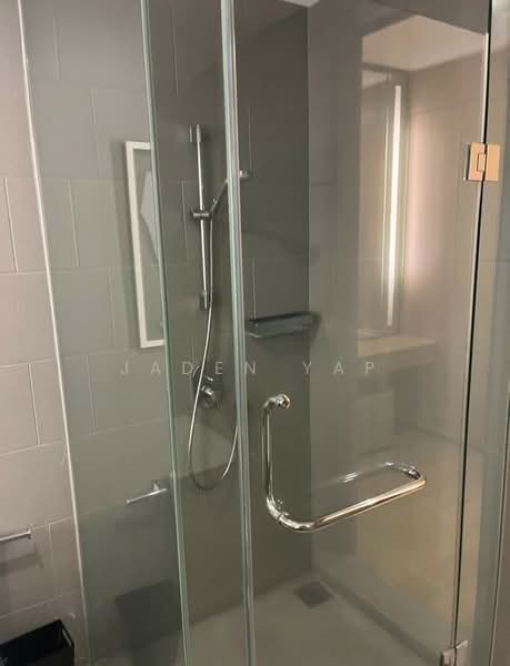 Servis Apartment untuk Dijual di Fraser Residence (188 Suites) - Jaden Yap - Bathroom - PropertyGuru.com.my