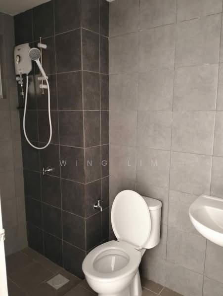 Residensi Sateria untuk Untuk Disewa - RM 1,400 /bulan, Feb 2026 - Bathroom - PropertyGuru.com.my