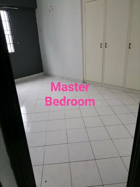 Apartment for Rent at Pangsapuri Vista Serdang - Tron Wan - Master Bedroom - PropertyGuru.com.my
