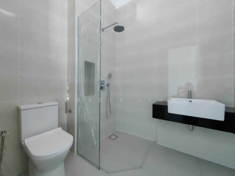 2-storey Terraced House for Sale in Setia Alam (Selangor) - Cassey Lim - Bathroom - PropertyGuru.com.my